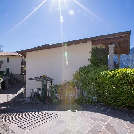 Casa Delle Mele * Mezzegra