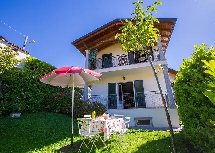 Casa Delle Mele Ferienhaus Mezzegra